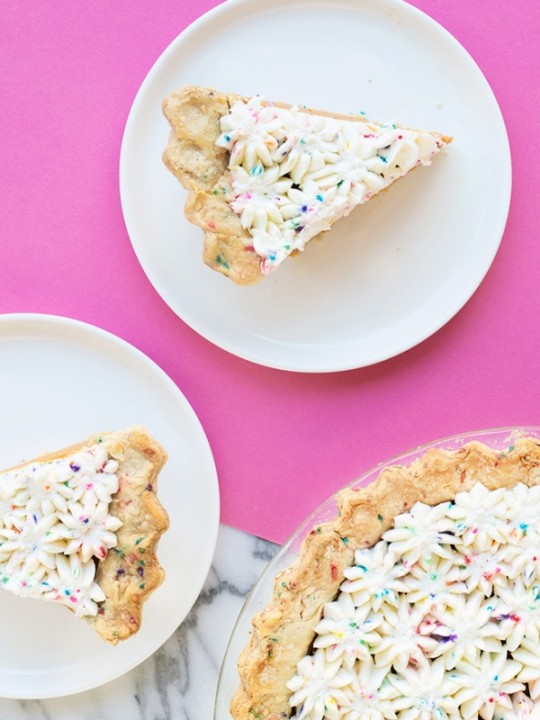 Funfetti-fied! | Funfetti Pie Crust